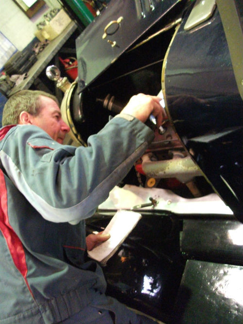 1926 Morris Cowley undergoing MOT test