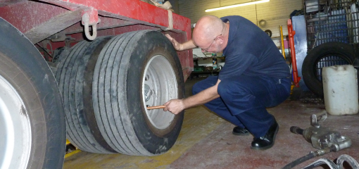 VE testing wheel nuts of heavy vehicle