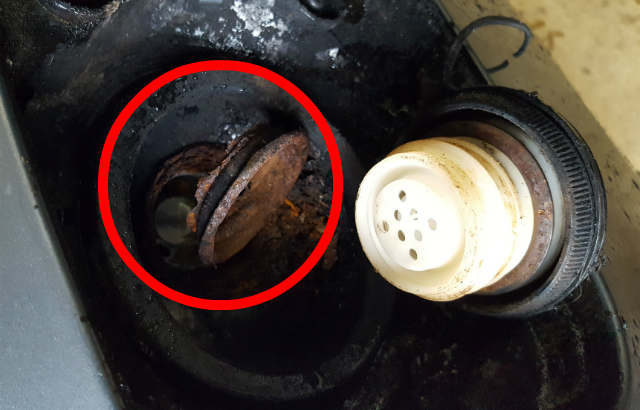 Corroded fuel cap